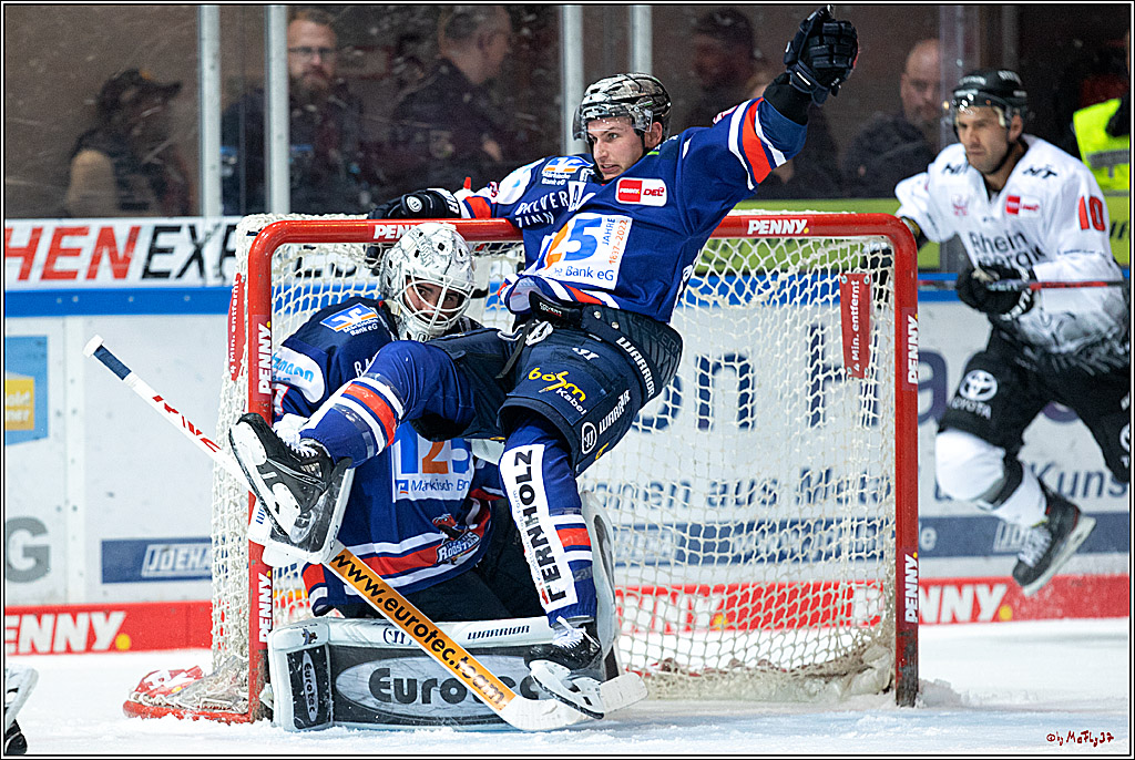 PENNY DEL;  Iserlohn Roosters - Kölner Haie; Iserlohn, 06.10.2022